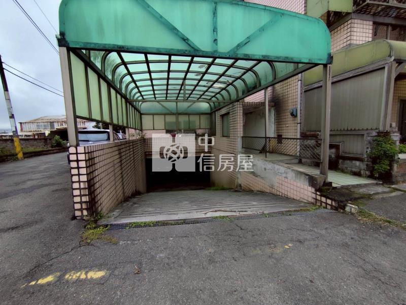 梅園社區整新3層樓透天+地下室平車房屋室內格局與周邊環境