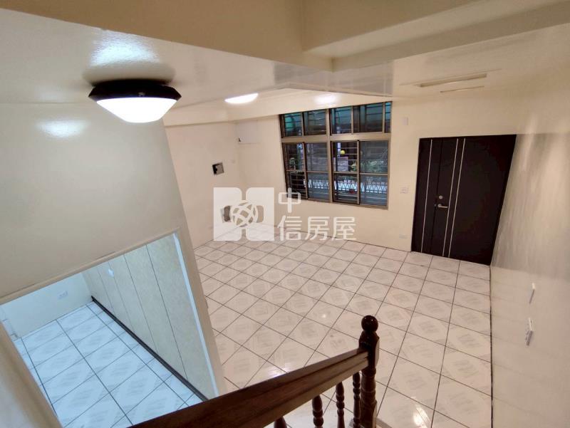 梅園社區整新3層樓透天+地下室平車房屋室內格局與周邊環境