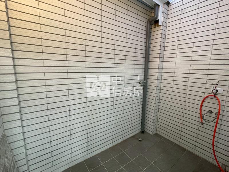 民生社區全新整理大透天房屋室內格局與周邊環境