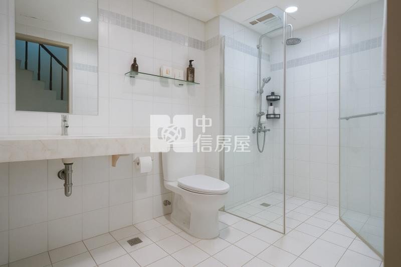 菊池寬挑高美別墅房屋室內格局與周邊環境