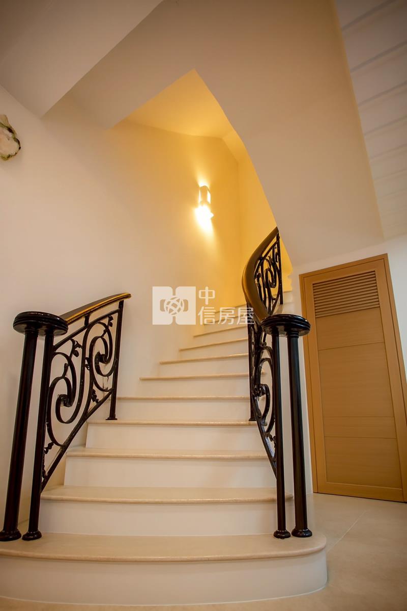 菊池寬挑高美別墅房屋室內格局與周邊環境