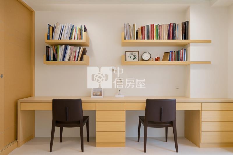 菊池寬挑高美別墅房屋室內格局與周邊環境