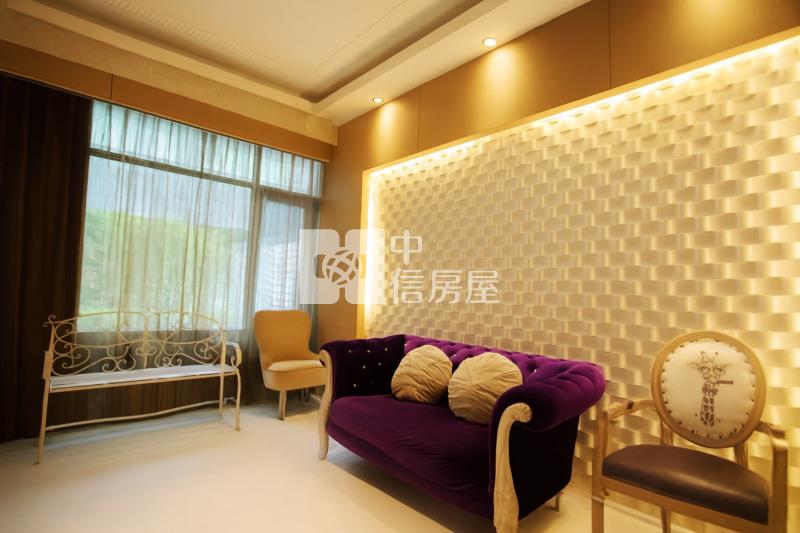 菊池寬挑高美別墅房屋室內格局與周邊環境