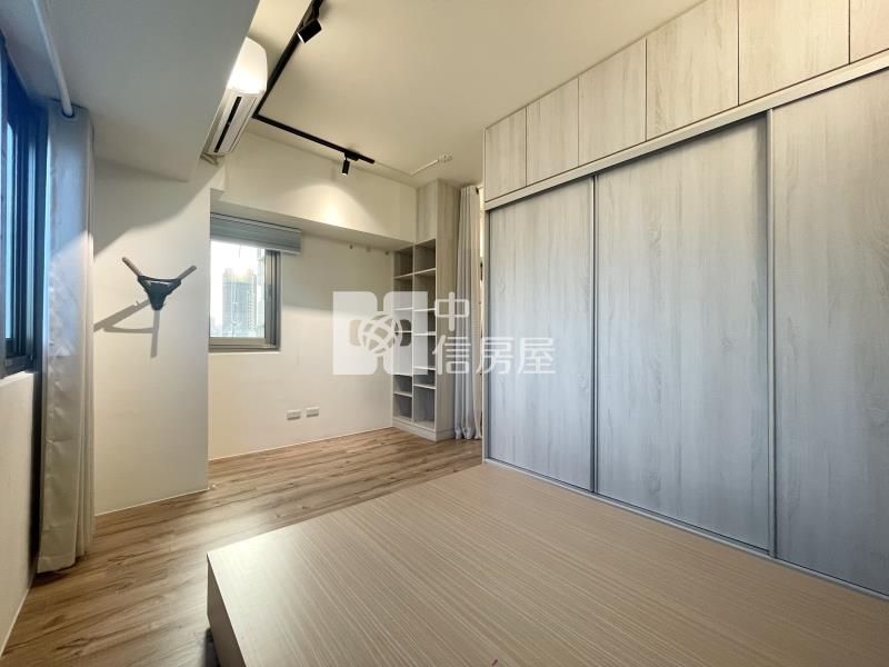 中壢站前獅子座美裝潢大套房房屋室內格局與周邊環境