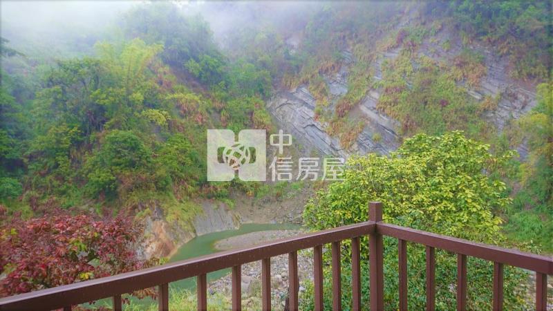 鴻禧高爾夫球場旁.度假莊園房屋室內格局與周邊環境