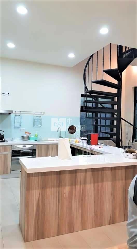 鴻禧高爾夫球場旁.度假莊園房屋室內格局與周邊環境