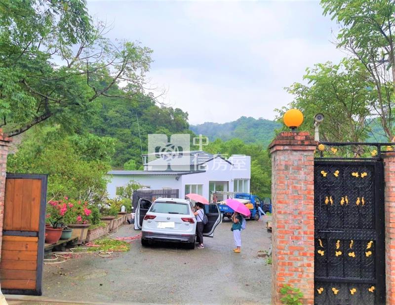 鴻禧高爾夫球場旁.度假莊園房屋室內格局與周邊環境