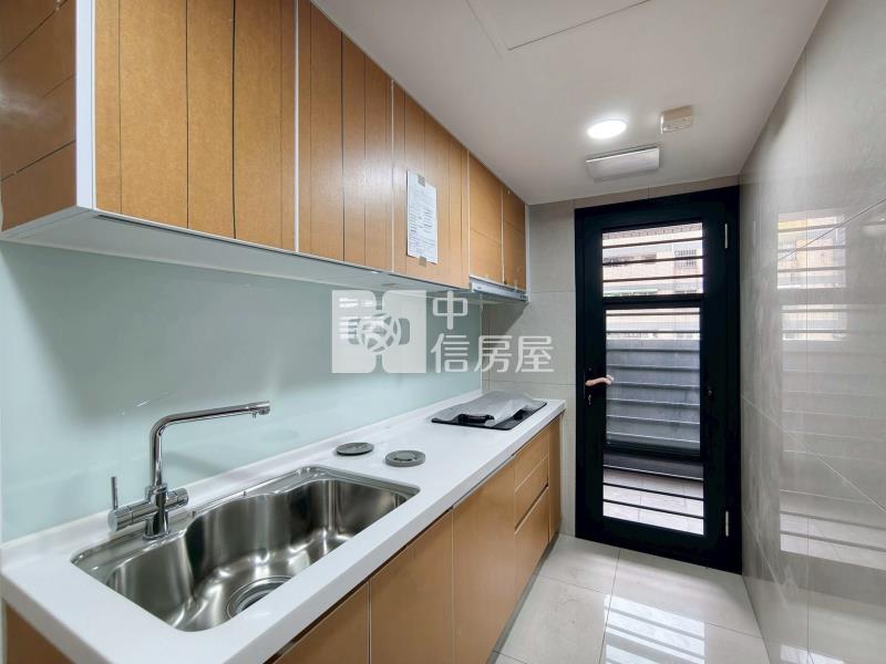 新光特區聚佳大值全新兩房平車房屋室內格局與周邊環境