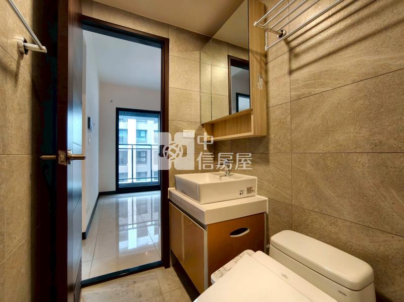 新光特區聚佳大值全新兩房平車房屋室內格局與周邊環境