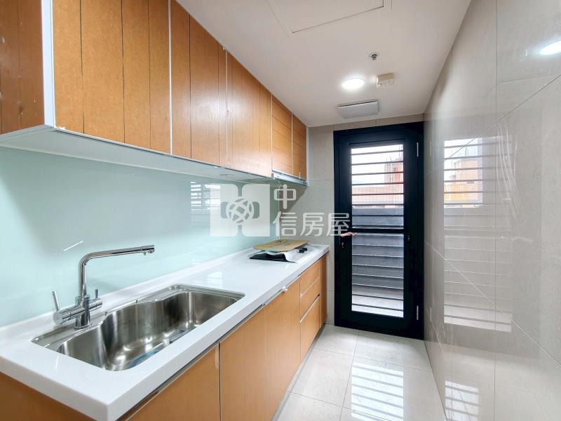 新光特區聚佳大值高樓兩房平車房屋室內格局與周邊環境