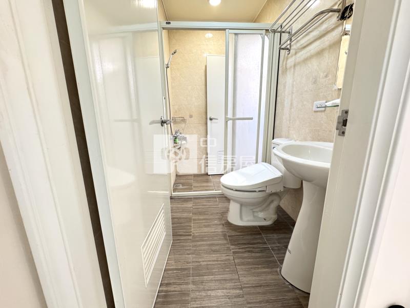 松竹稀有邊間7.5米大面寬樓店附大平車房屋室內格局與周邊環境