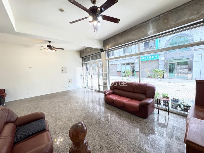 松竹稀有邊間7.5米大面寬樓店附大平車房屋室內格局與周邊環境