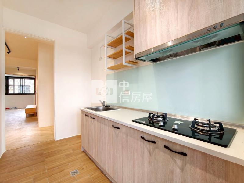 太平大三房雙陽台全新精裝優質首購戶房屋室內格局與周邊環境