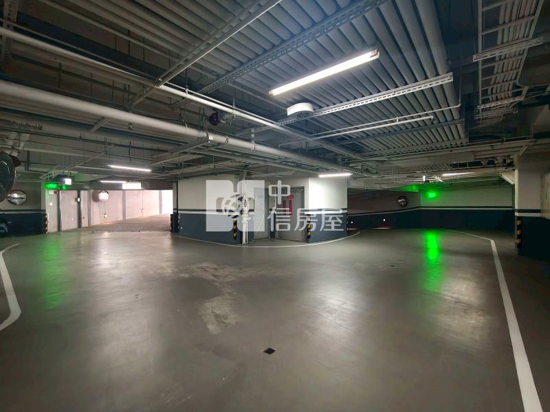 鴻邑璞臻中國醫BOT三房平車房屋室內格局與周邊環境