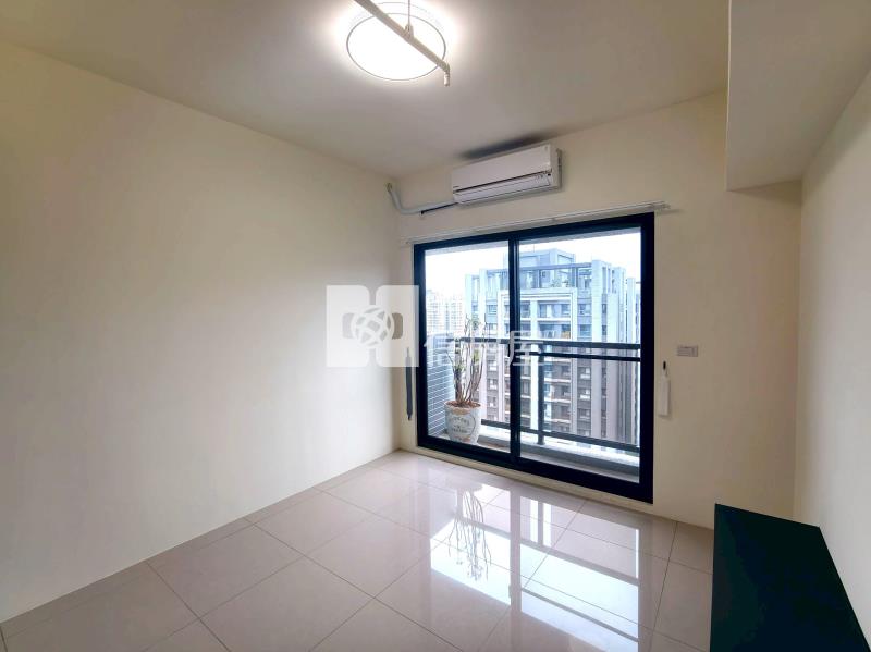 鴻邑璞臻中國醫BOT三房平車房屋室內格局與周邊環境