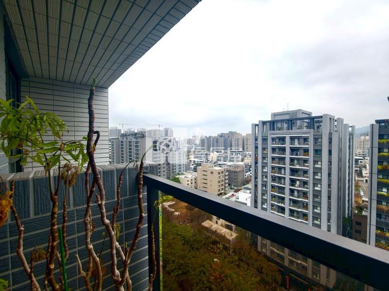 鴻邑璞臻中國醫BOT三房平車房屋室內格局與周邊環境