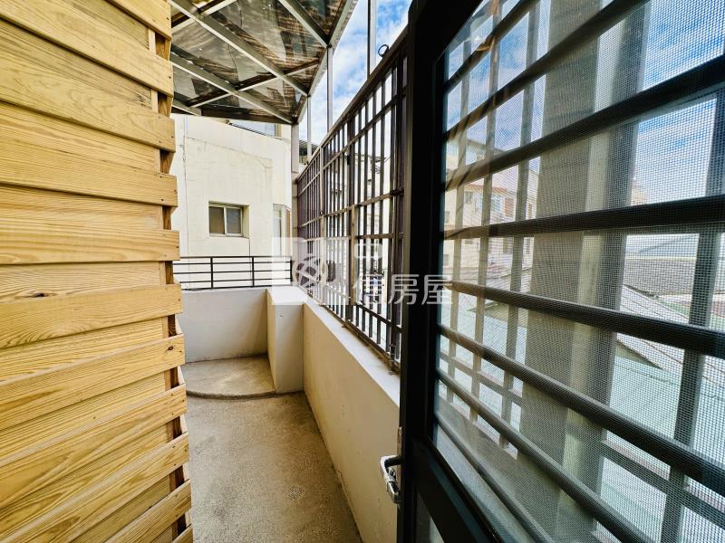 寓見幸福2B全新整理3套房附平車房屋室內格局與周邊環境