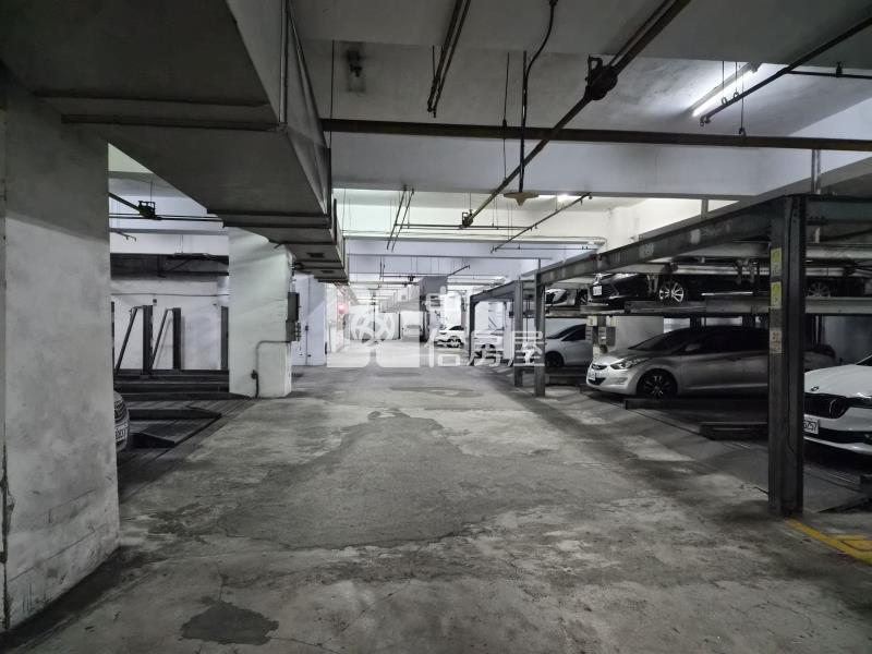 老爺官邸尊榮世襲雙車房屋室內格局與周邊環境