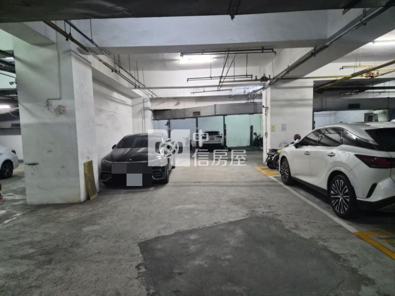 老爺官邸尊榮世襲雙車房屋室內格局與周邊環境