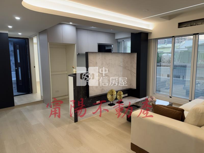 市中心翻新美三房A房屋室內格局與周邊環境