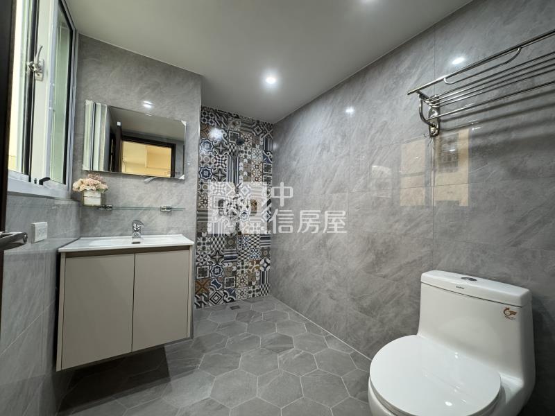 市中心翻新美三房B房屋室內格局與周邊環境