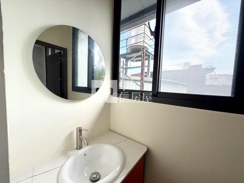 龍潭近百年商圈美透天房屋室內格局與周邊環境