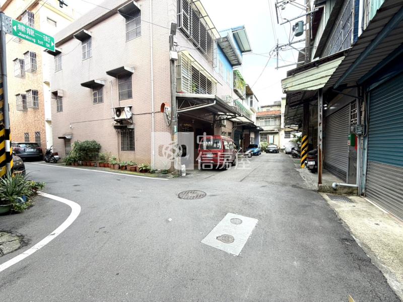 龍潭近百年商圈美透天房屋室內格局與周邊環境