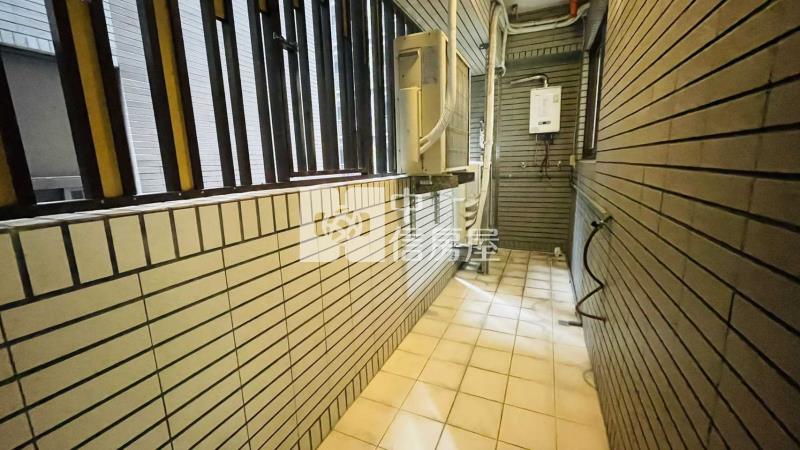 機捷A22鴻築吾江4房大車位3陽台房屋室內格局與周邊環境