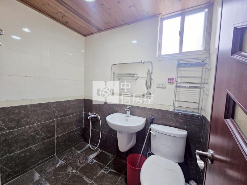 文藻薇納斯高樓景觀戶房屋室內格局與周邊環境