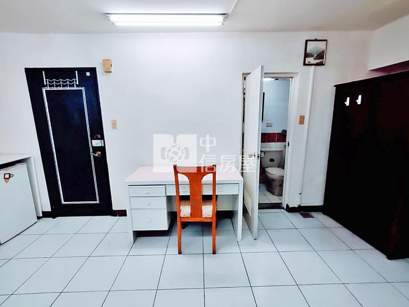 中醫商圈整層4套房房屋室內格局與周邊環境