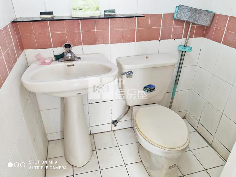 中醫商圈整層4套房房屋室內格局與周邊環境