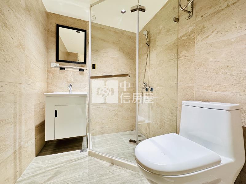 寓見幸福4A全新整理10套房附平車房屋室內格局與周邊環境