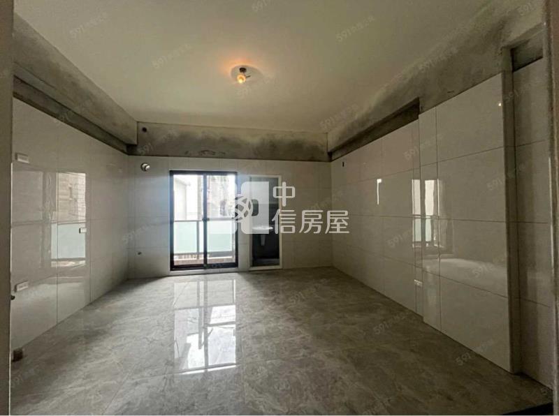 平鎮平興國中全新漂亮電梯別墅房屋室內格局與周邊環境