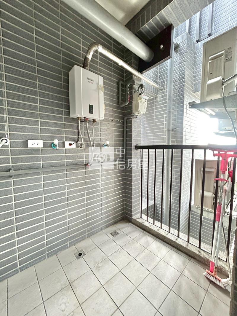 鴻邑璞臻視野戶3房平車房屋室內格局與周邊環境