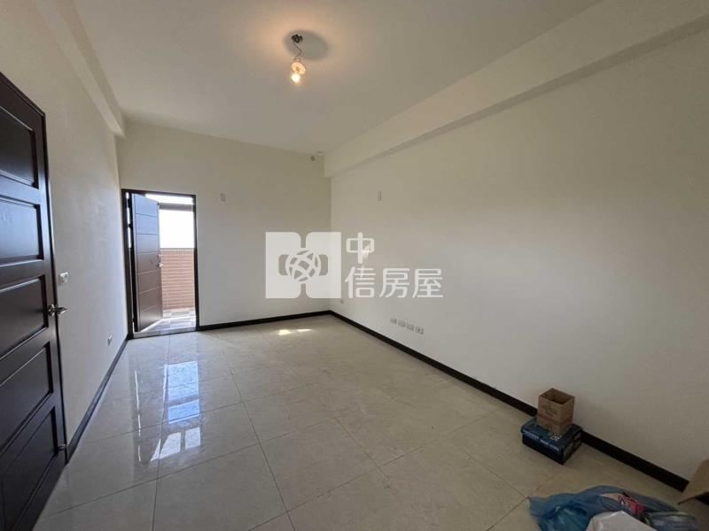 近青埔七房電梯別墅房屋室內格局與周邊環境