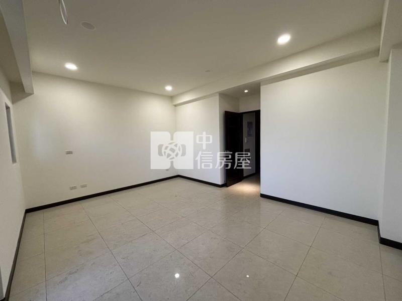 近青埔七房電梯別墅房屋室內格局與周邊環境