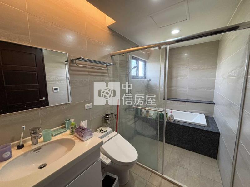 近青埔七房電梯別墅房屋室內格局與周邊環境