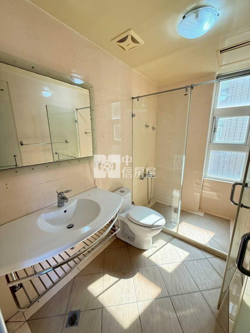 大溪埔頂公園旁超值店面別墅房屋室內格局與周邊環境