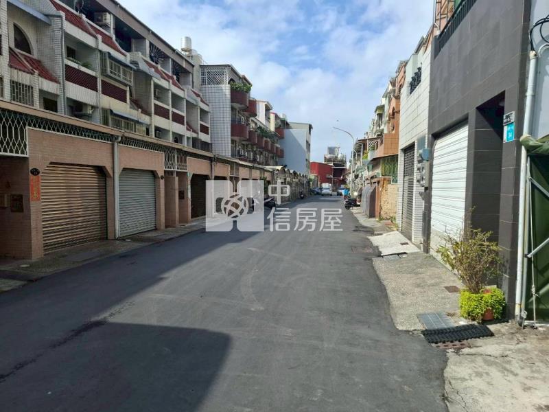 近文南公園傳統孝親車墅房屋室內格局與周邊環境