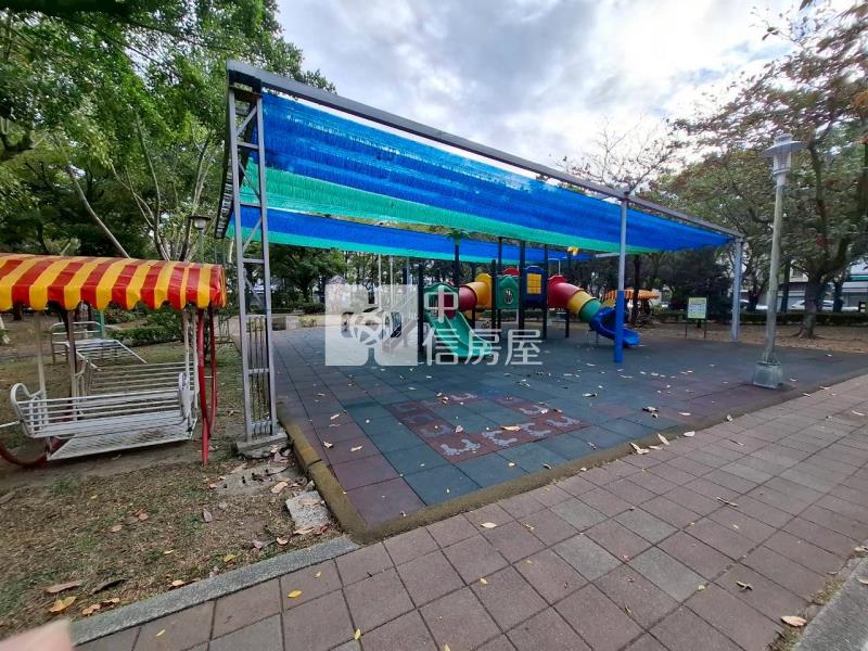 近文南公園傳統孝親車墅房屋室內格局與周邊環境