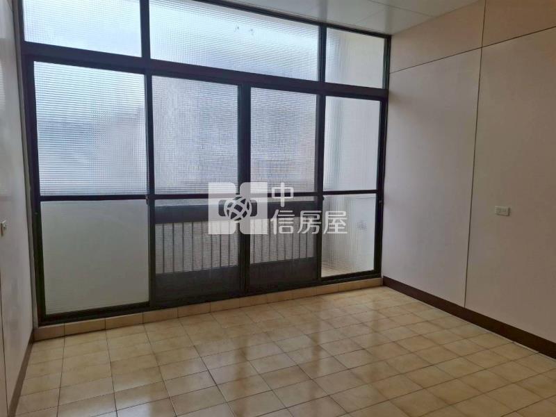 近文南公園傳統孝親車墅房屋室內格局與周邊環境