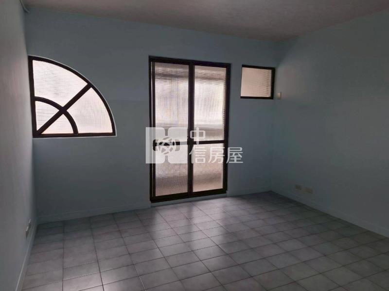 近文南公園傳統孝親車墅房屋室內格局與周邊環境