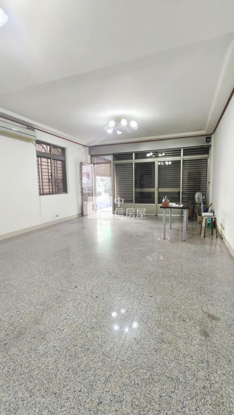 民生南路旁四車位店住房屋室內格局與周邊環境