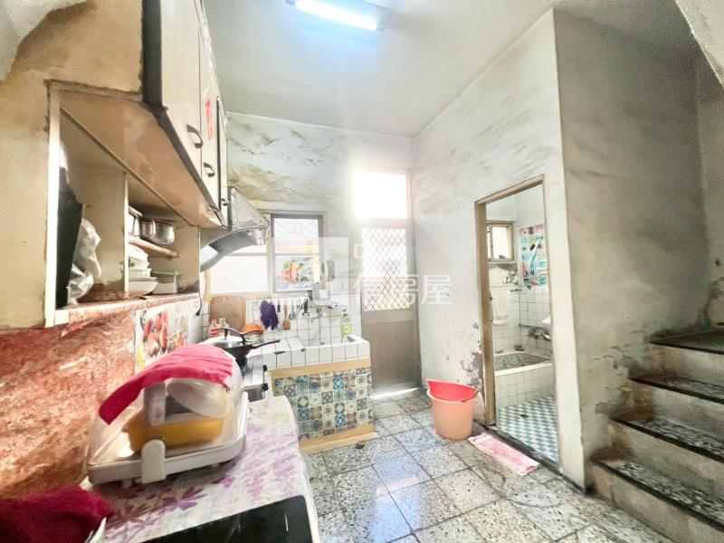 慈明高中旁低總價透天房屋室內格局與周邊環境