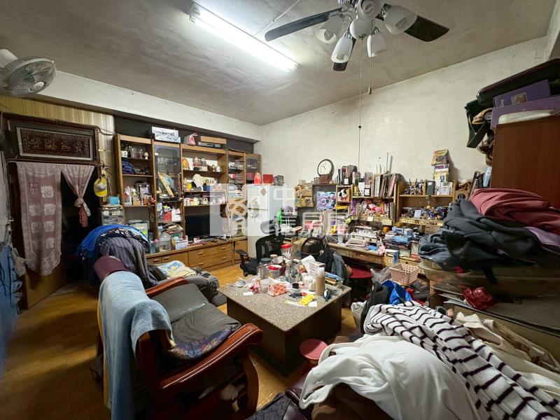 霧峰四德路商圈透天房屋室內格局與周邊環境