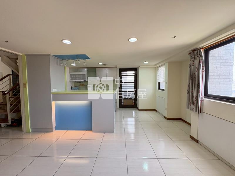 鄉林凱撒挑高樓中樓3+1房平車美屋房屋室內格局與周邊環境