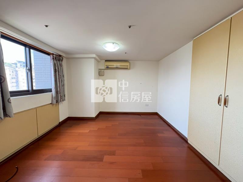 鄉林凱撒挑高樓中樓3+1房平車美屋房屋室內格局與周邊環境