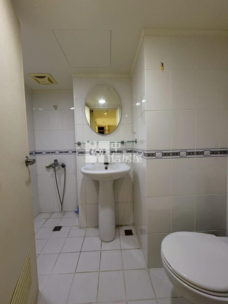 鄉林凱撒挑高樓中樓3+1房平車美屋房屋室內格局與周邊環境