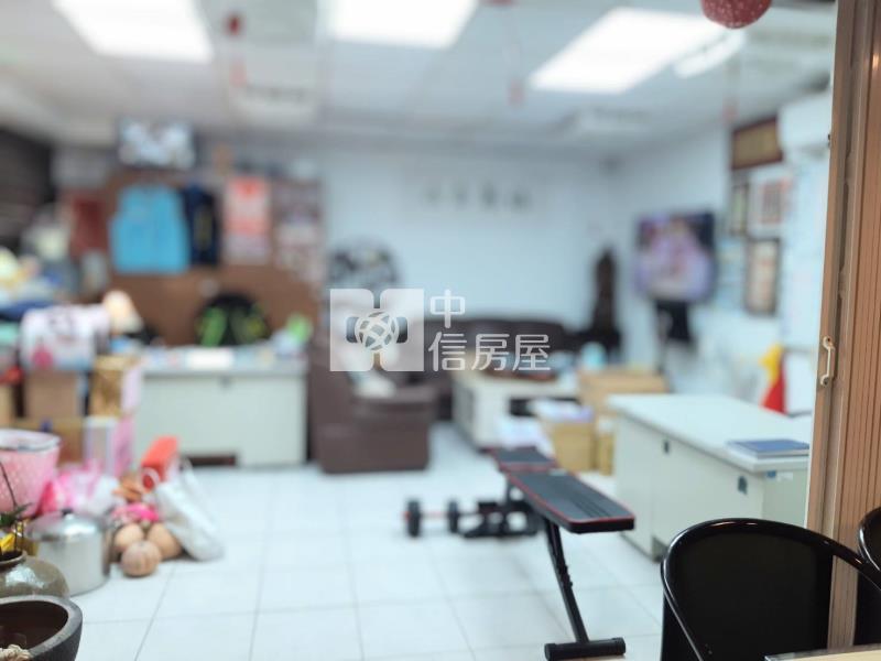 ●橘郡邊間店面房屋室內格局與周邊環境