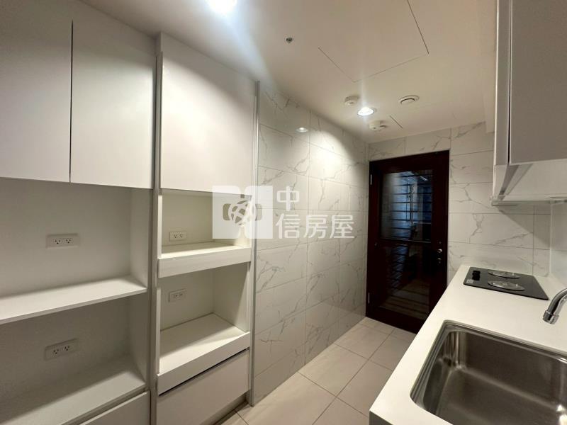 北區全新未住三房平車精裝戶房屋室內格局與周邊環境